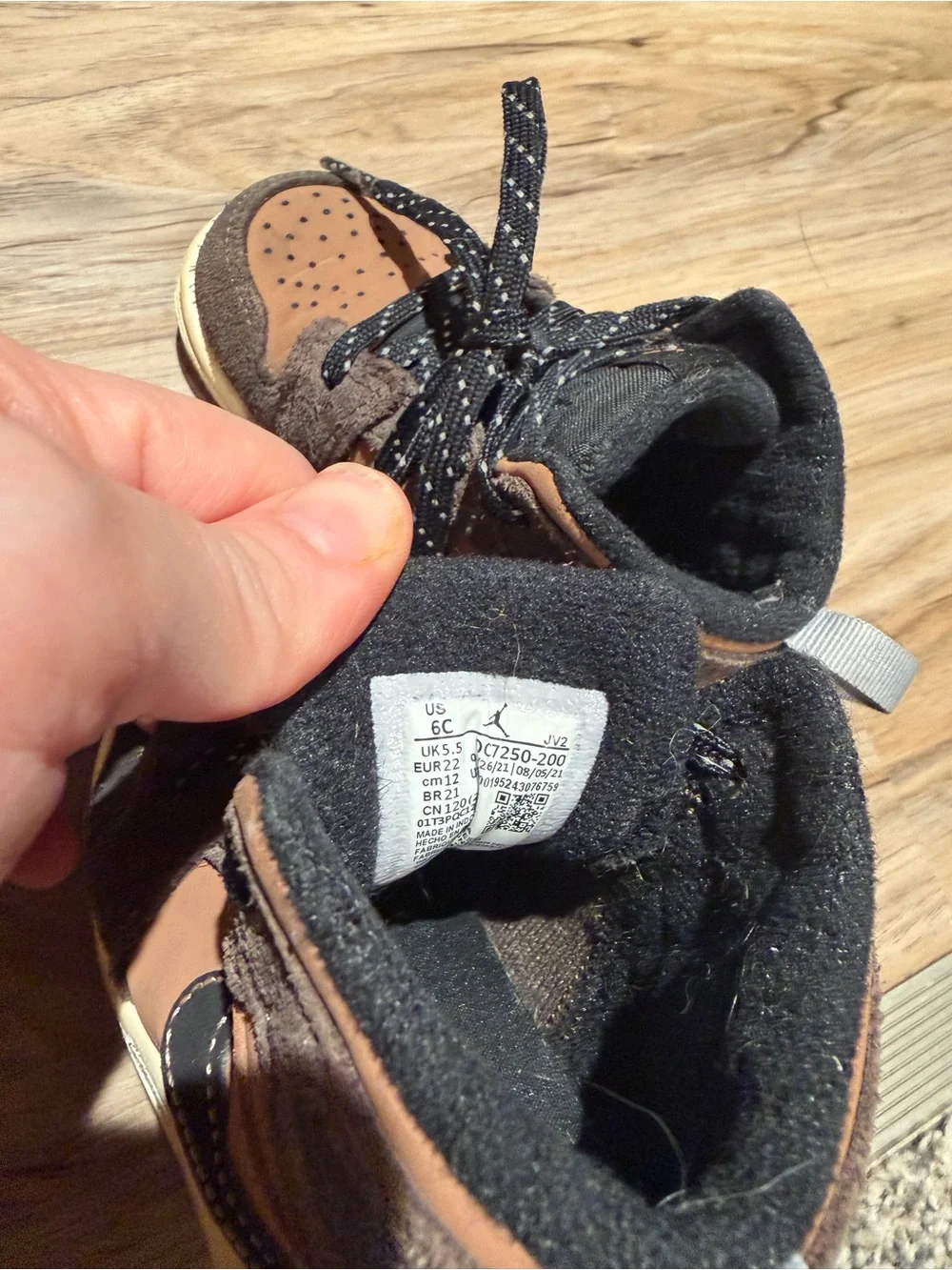 Nike Air Jordan 1 Mid SE Toddler Shoes Brown Black Suede Size 6C